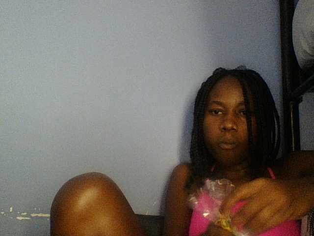 Cute-dall live cam on BongaCams