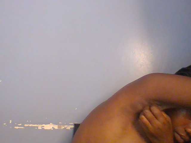 Cute-dall live cam on BongaCams