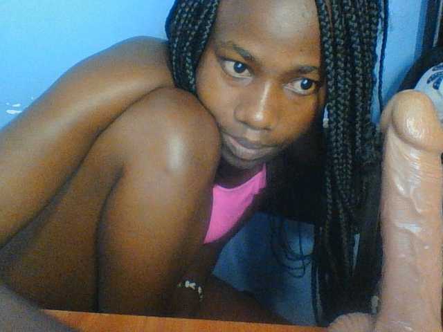 Cute-dall live cam on BongaCams