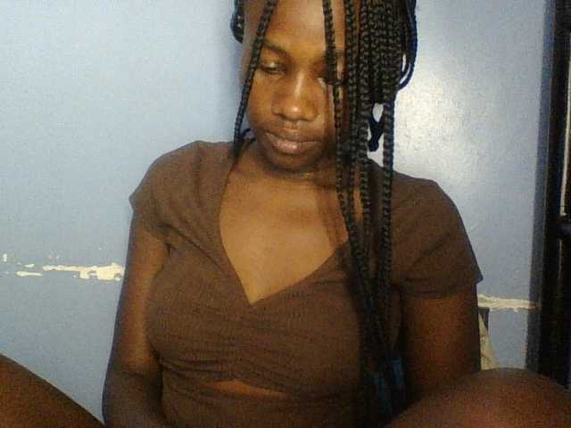 Cute-dall webcam bongacams model stream image