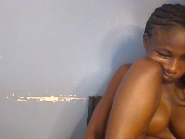 Cute-dall live cam on BongaCams