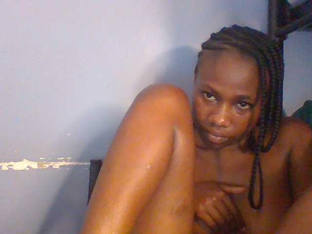 Cute-dall live cam on BongaCams