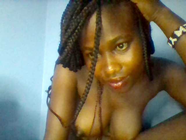 Cute-dall live cam on BongaCams