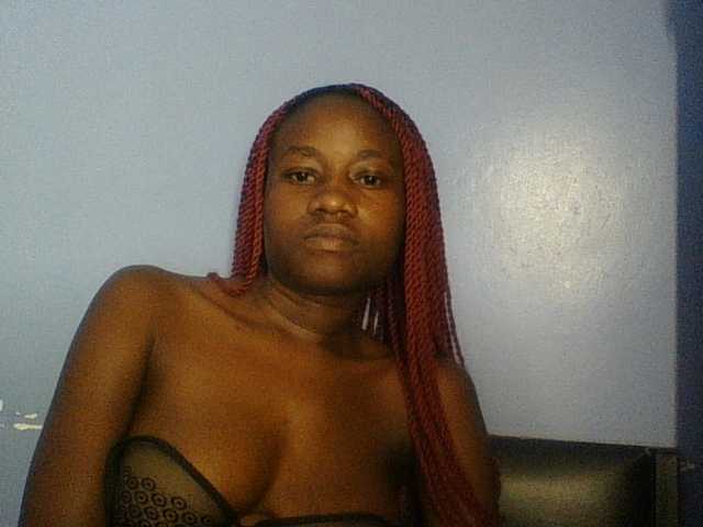 Cute-dall live cam on BongaCams