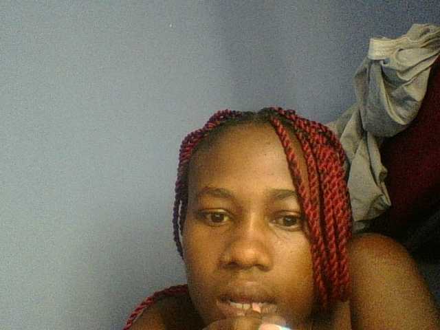 Cute-dall live cam on BongaCams