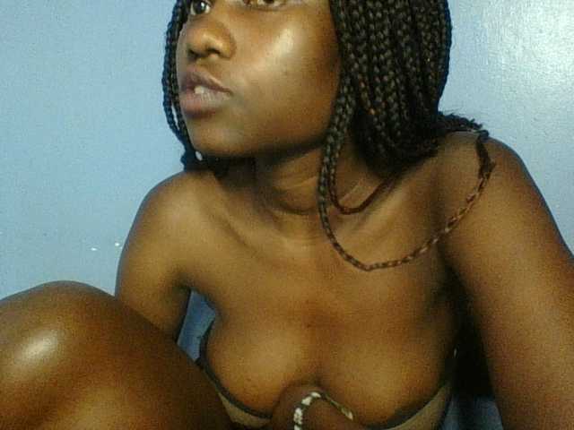 Cute-dall live cam on BongaCams