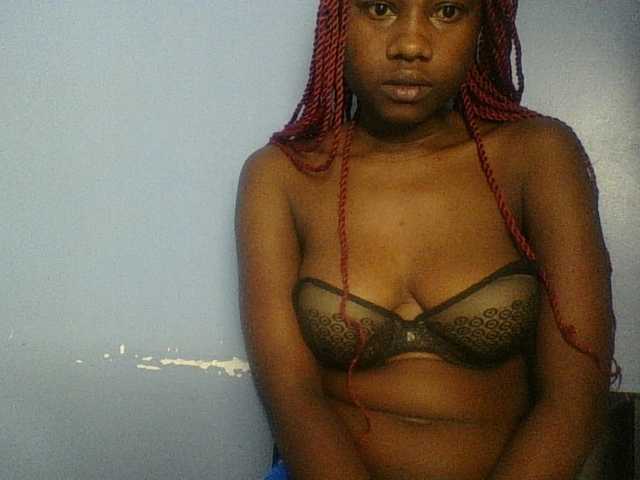Cute-dall live cam on UnifiedCams