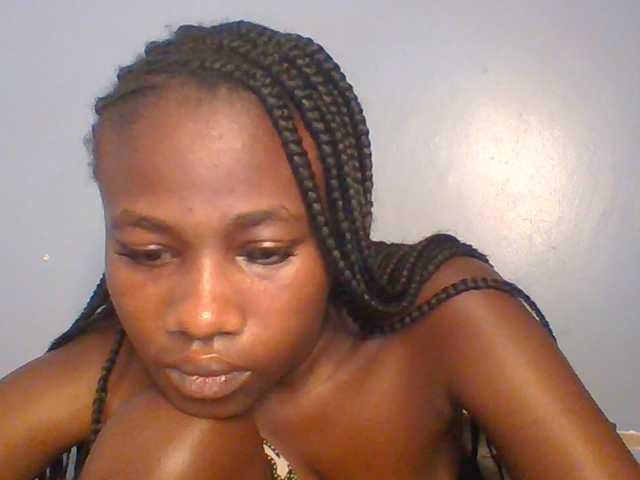 Cute-dall live cam on BongaCams