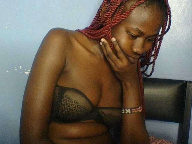 Cute-dall live cam on BongaCams