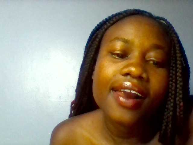 Cute-dall live cam on BongaCams