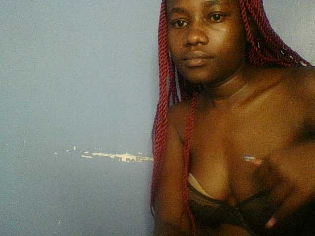 Cute-dall live cam on BongaCams