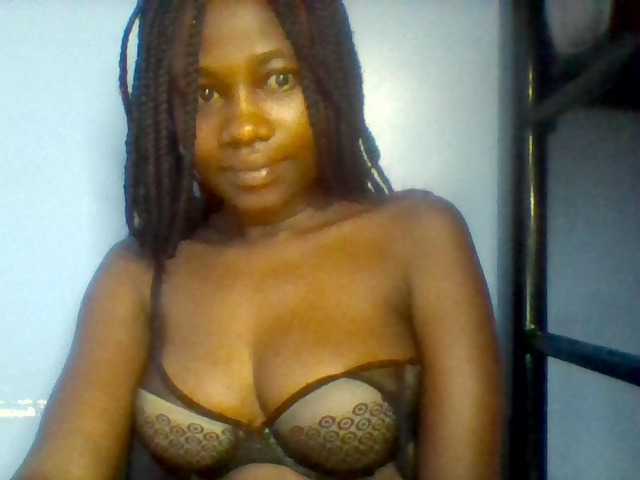 Cute-dall live cam on BongaCams