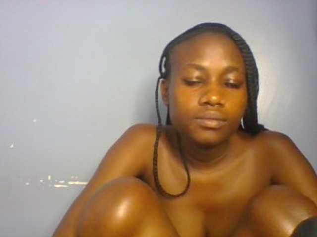 Cute-dall live cam on BongaCams