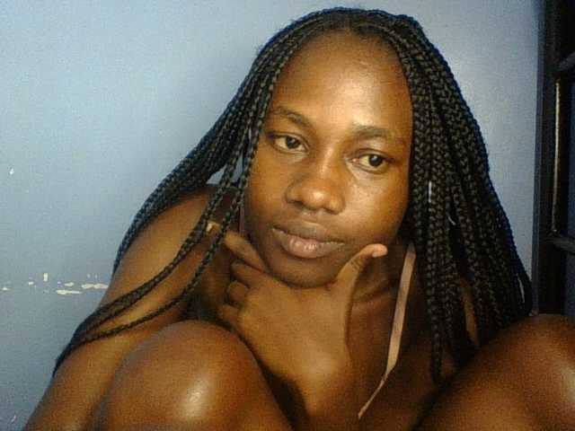 Cute-dall live cam on BongaCams