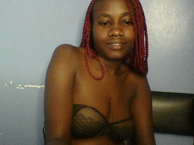 Cute-dall live cam on BongaCams
