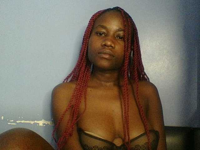 Cute-dall live cam on BongaCams