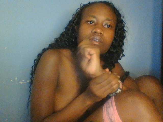 Cute-dall live cam on BongaCams