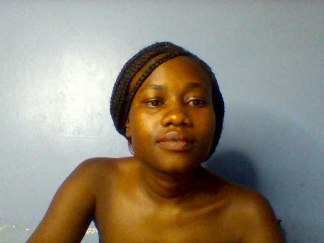 Cute-dall live cam on BongaCams