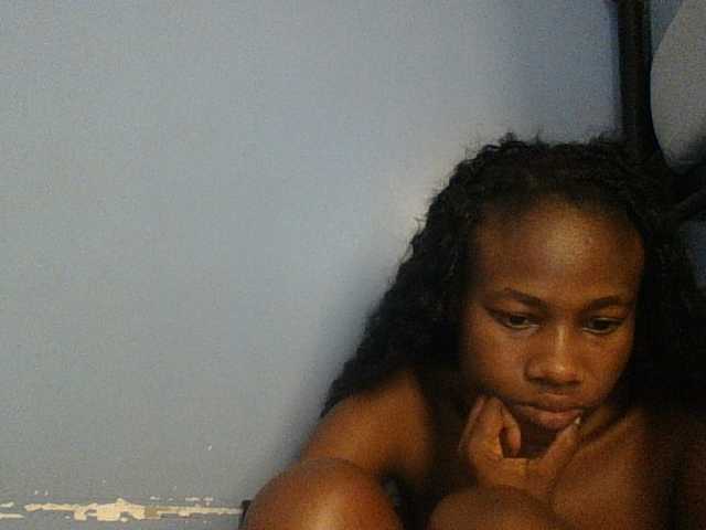 Cute-dall live cam on BongaCams