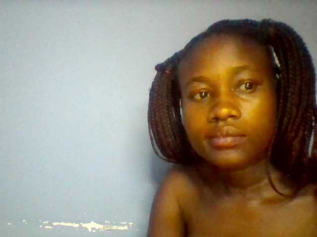 Cute-dall live cam on BongaCams