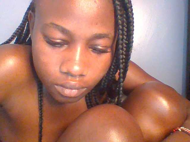 Cute-dall live cam on BongaCams