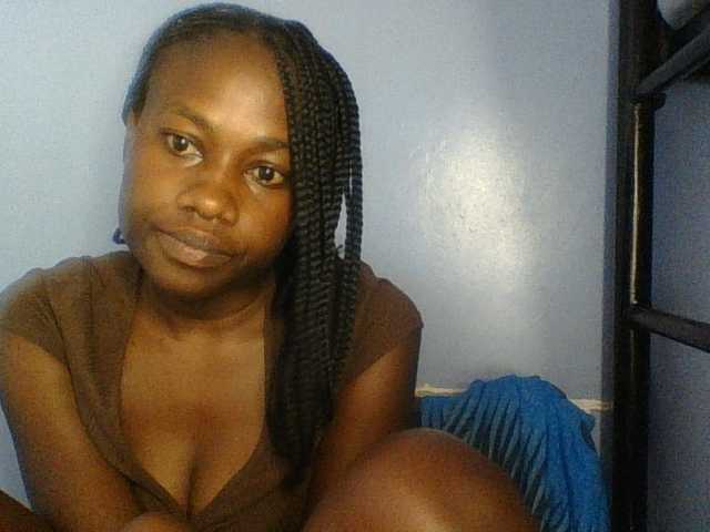 Cute-dall live cam on BongaCams