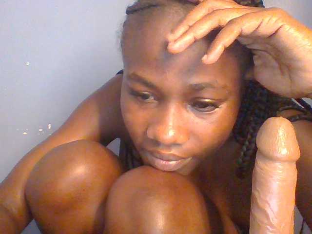 Cute-dall live cam on BongaCams