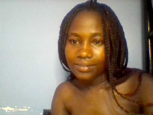 Cute-dall live cam on BongaCams