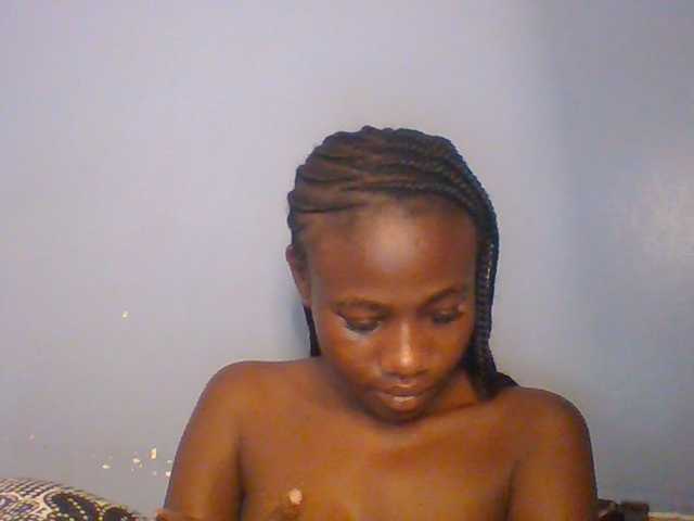 Cute-dall live cam on BongaCams
