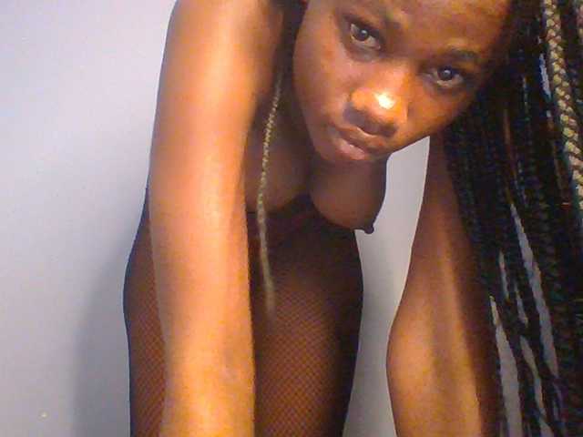 Cute-dall live cam preview