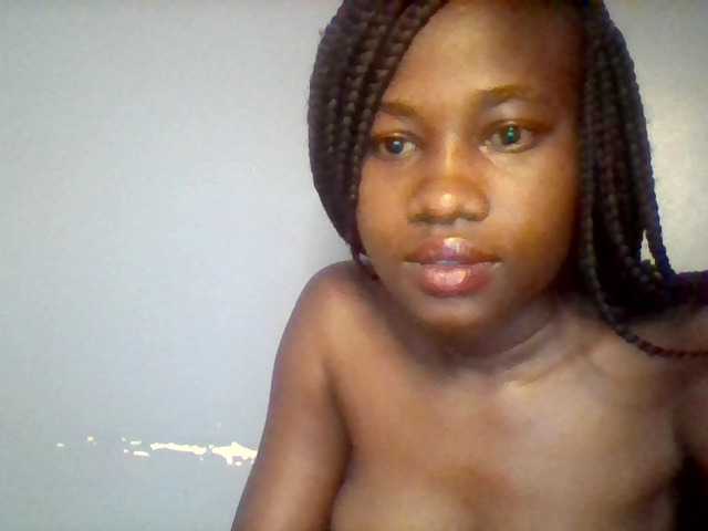 Cute-dall live cam on BongaCams