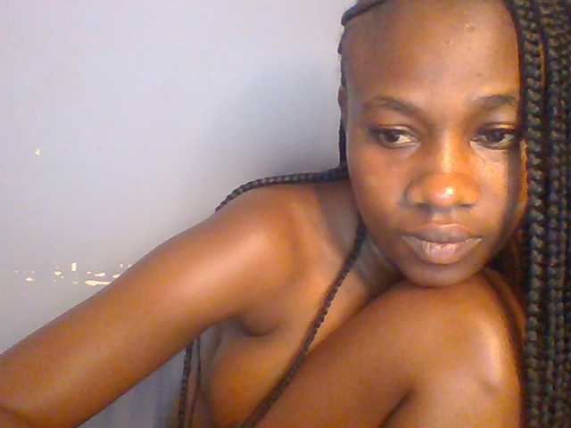 Cute-dall live cam on BongaCams