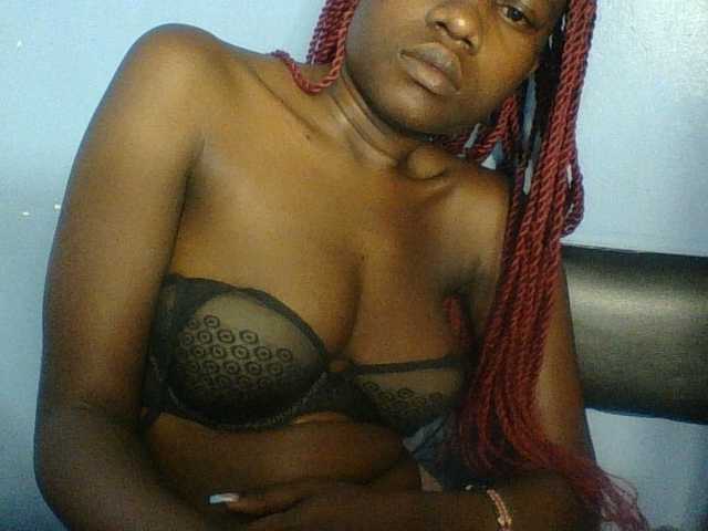 Cute-dall live cam on BongaCams