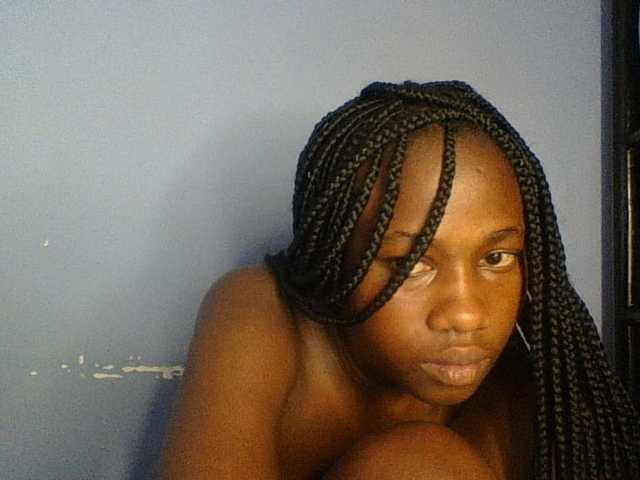 Cute-dall live cam on BongaCams