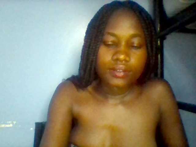 Cute-dall live cam on BongaCams