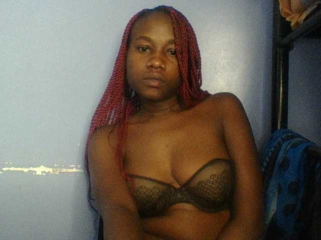Cute-dall live cam on BongaCams