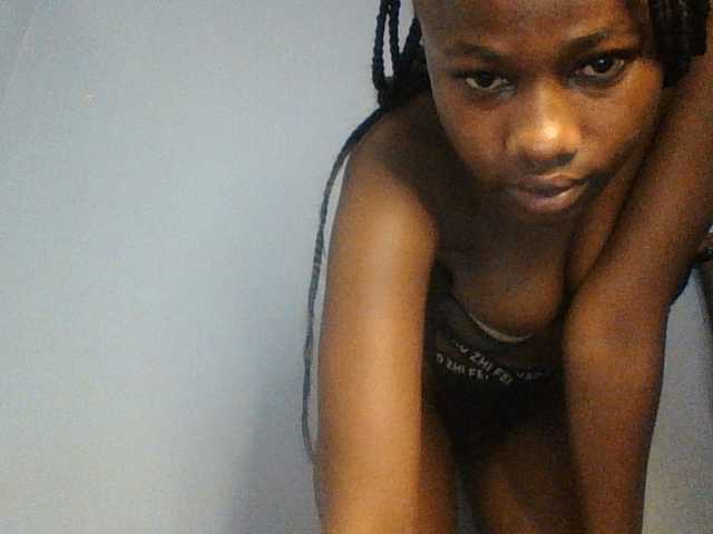 Cute-dall live cam on BongaCams