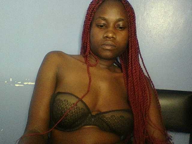 Cute-dall webcam bongacams model stream image