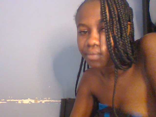 Cute-dall live cam preview