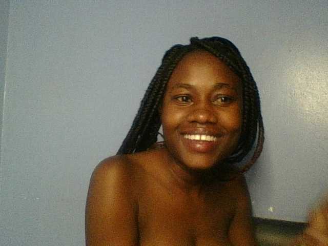 Cute-dall live cam on BongaCams
