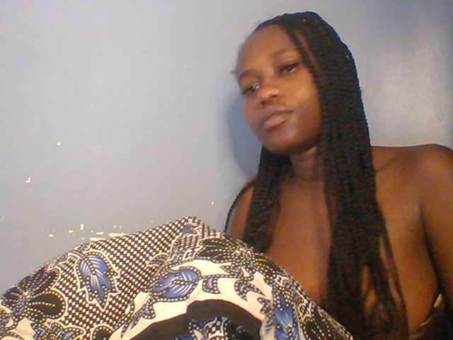 Cute-dall live cam on BongaCams