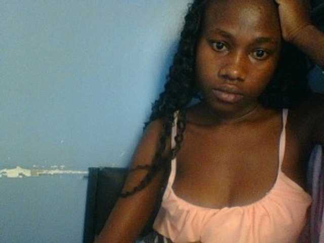 Cute-dall — live female cam