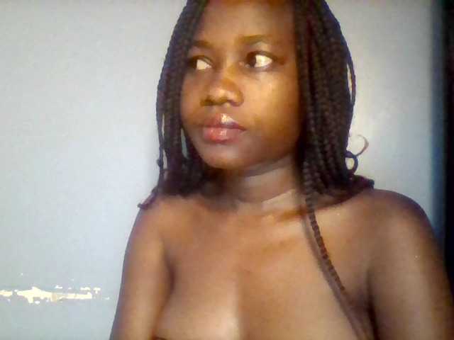 Cute-dall live cam on BongaCams