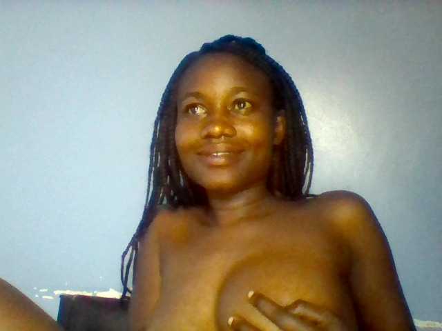 Cute-dall live cam on BongaCams