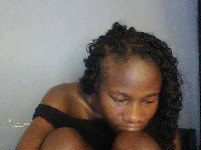 Cute-dall live cam on BongaCams