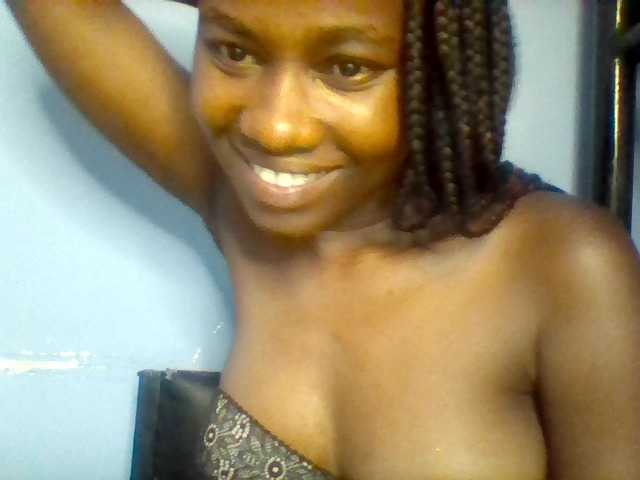 Cute-dall live cam on BongaCams