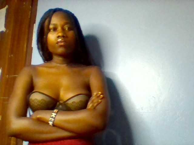 Cute-dall live cam on BongaCams