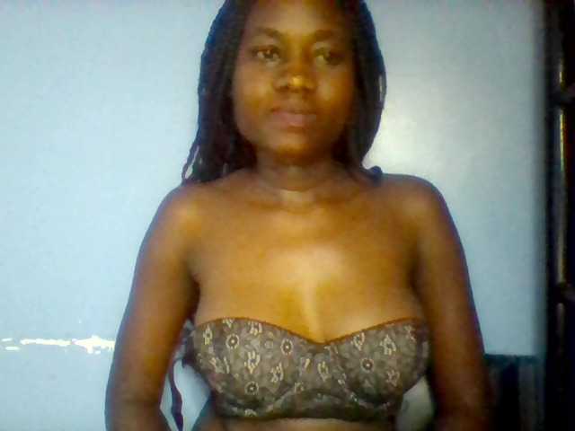 Cute-dall live cam on BongaCams