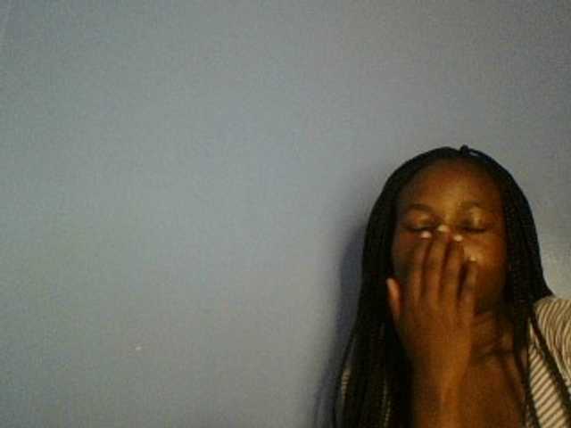 Cute-dall live cam on BongaCams