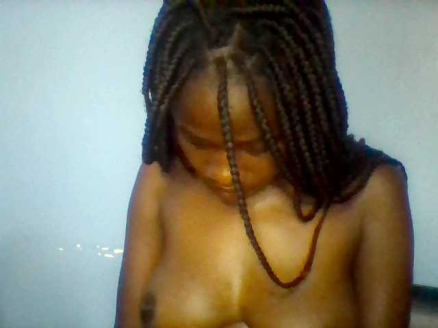 Cute-dall live cam on BongaCams
